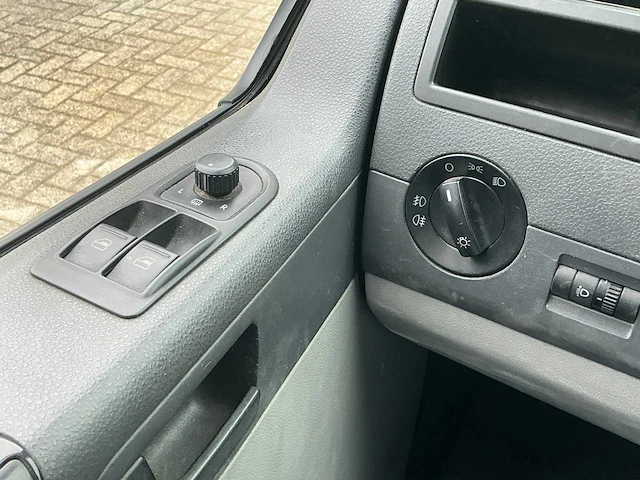 2013 volkswagen transporter 2.0 tdi l1h1 t800 base bedrijfswagen - afbeelding 2 van  19
