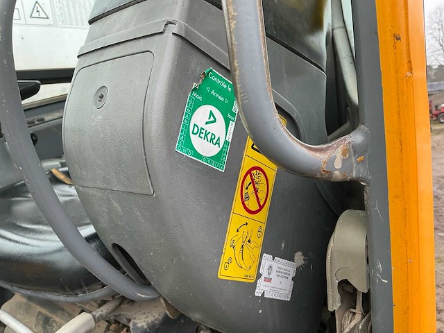 2013 volvo ecr88 rupsgraafmachine - afbeelding 26 van  33