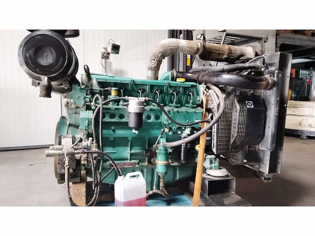 2013 volvo penta tad731ge industriële dieselmotor (148 kw) - weinig uren! (video beschikbaar) - afbeelding 1 van  9