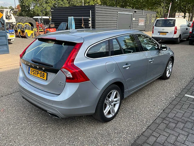 2013 volvo v60 2.4 d6 awd personenauto 1-stp-08 - afbeelding 42 van  46