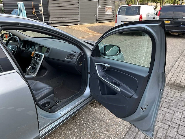 2013 volvo v60 2.4 d6 awd personenauto 1-stp-08 - afbeelding 34 van  34