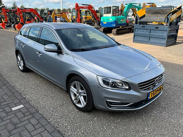 2013 volvo v60 2.4 d6 awd personenauto 1-stp-08 - afbeelding 27 van  34