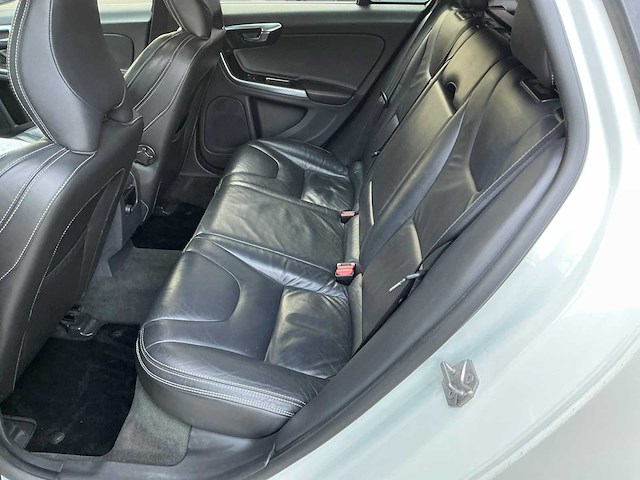 2013 volvo v60 2.4d6 awd plug in hybrid summum - afbeelding 20 van  36