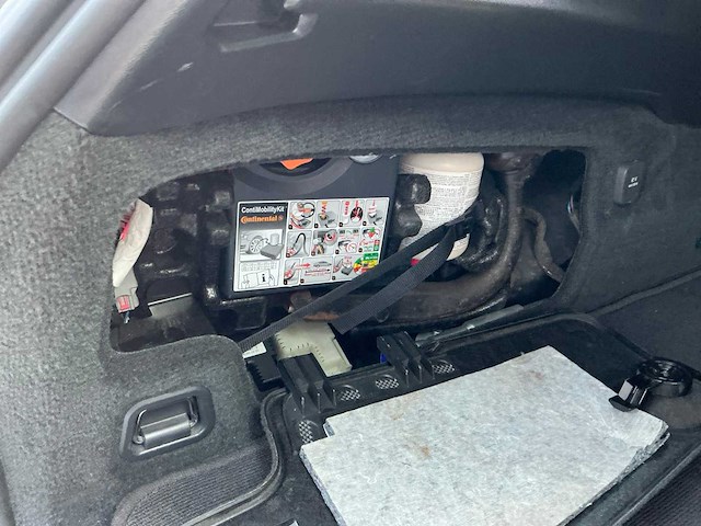 2013 volvo v60 2.4d6 awd plug in hybrid summum - afbeelding 25 van  36