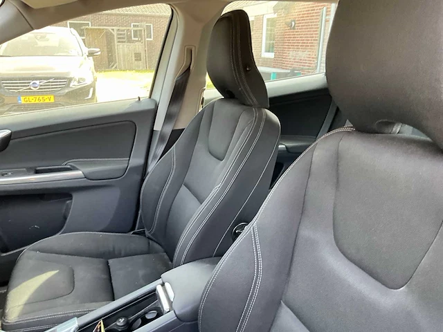 2013 volvo xc60 2.4 d4 kinetic personenauto - afbeelding 3 van  26