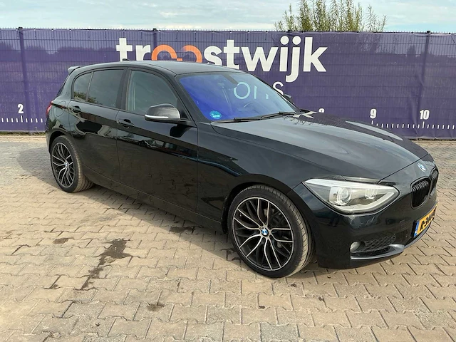 2014 - bmw - 1-serie - 116i - personenauto - afbeelding 10 van  17