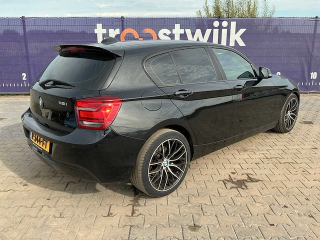 2014 - bmw - 1-serie - 116i - personenauto - afbeelding 12 van  17