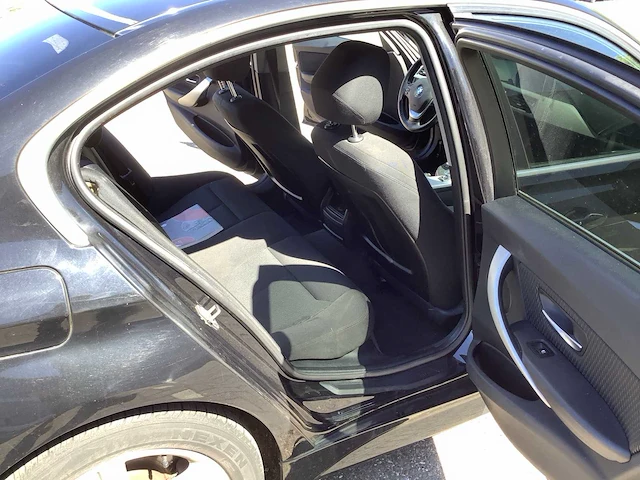 2014 - bmw - 330d - coupe - afbeelding 29 van  37