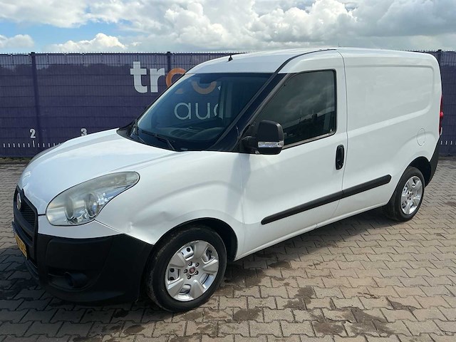 2014 - fiat - doblò cargo - 1.3 m-jet actual - bedrijfswagen - afbeelding 1 van  11