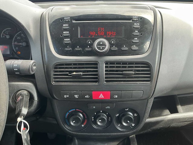 2014 - fiat - doblò cargo - 1.3 m-jet actual - bedrijfswagen - afbeelding 10 van  11
