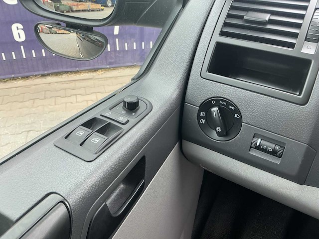 2014 - hondenvervoer - volkswagen - transporter - 2.0 tdi l1h1 com. dc - bedrijfswagen/hondenwagen - afbeelding 4 van  14