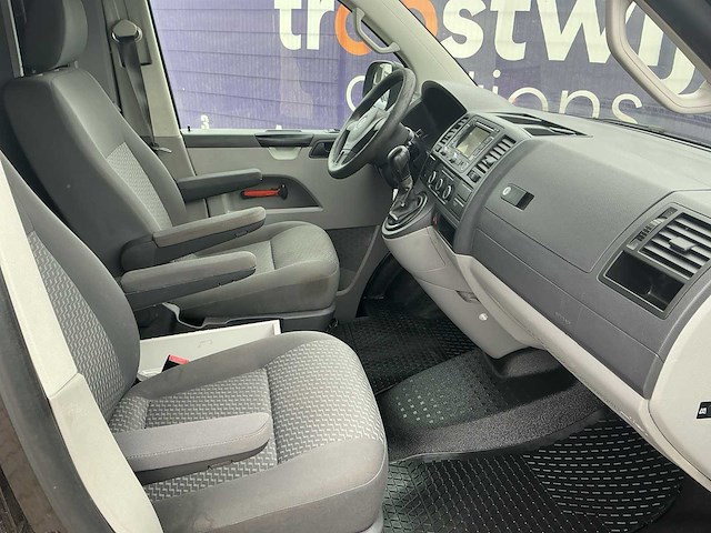 2014 - hondenvervoer - volkswagen - transporter - 2.0 tdi l1h1 com. dc - bedrijfswagen/hondenwagen - afbeelding 11 van  14