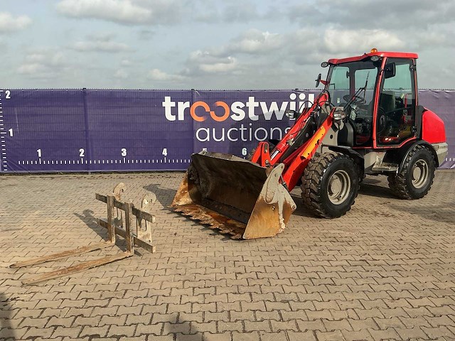2014 - jcb - 406 - shovel - afbeelding 1 van  12