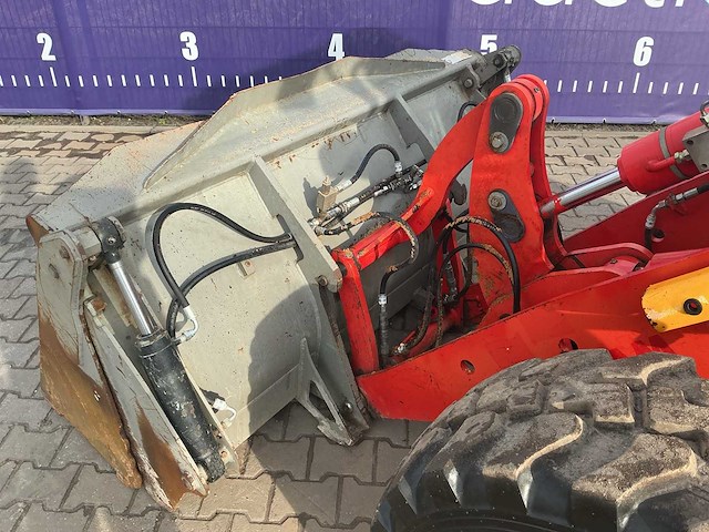 2014 - jcb - 406 - shovel - afbeelding 12 van  12