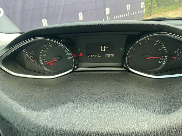 2014 - peugeot - 308 sw - 1.2 e-thp blue lease - personenauto - afbeelding 1 van  2