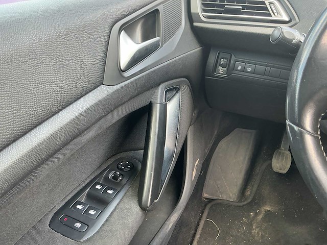 2014 - peugeot - 308 sw - 1.2 e-thp blue lease - personenauto - afbeelding 11 van  11