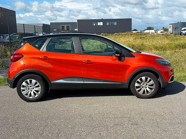 2014 - renault - captur - 0.9 tce expression 6-tnb-35 iaw - afbeelding 8 van  9