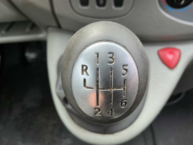 2014 - renault - trafic - 2.0 dci t27 l1h1 eco - bedrijfswagen - afbeelding 3 van  13