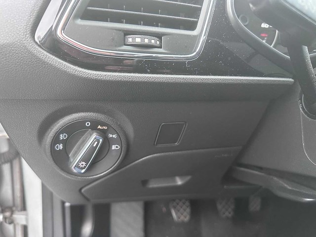 2014 - seat - leon st - 1.6 tdi st. bns. ec. - 3-xkv-14 - afbeelding 7 van  18