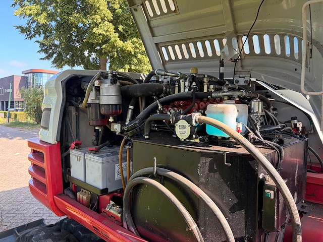 2014 - takeuchi - tb295w - banden graafmachine - afbeelding 10 van  29