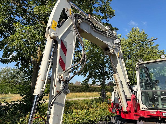 2014 - takeuchi - tb295w - banden graafmachine - afbeelding 9 van  28