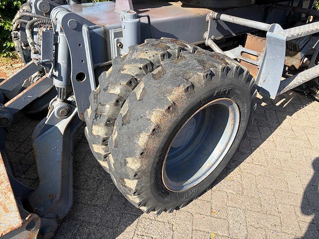 2014 - takeuchi - tb295w - banden graafmachine - afbeelding 12 van  28