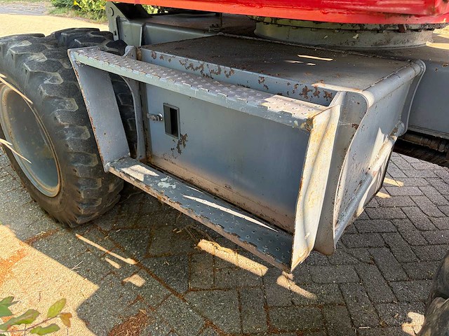 2014 - takeuchi - tb295w - banden graafmachine - afbeelding 15 van  28