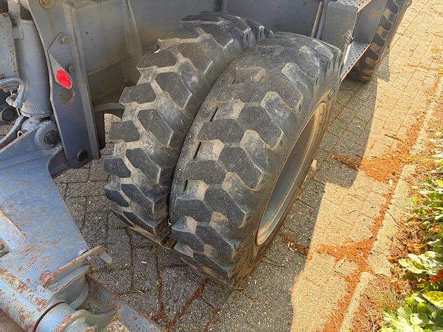 2014 - takeuchi - tb295w - banden graafmachine - afbeelding 19 van  28