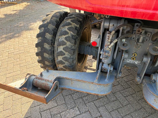2014 - takeuchi - tb295w - banden graafmachine - afbeelding 22 van  28