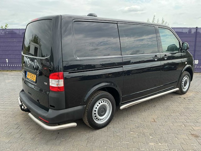 2014 - volkswagen - hondenvervoer - transporter - 2.0 tdi l1h1 com. dc - bedrijfswagen/hondenwagen - afbeelding 1 van  8