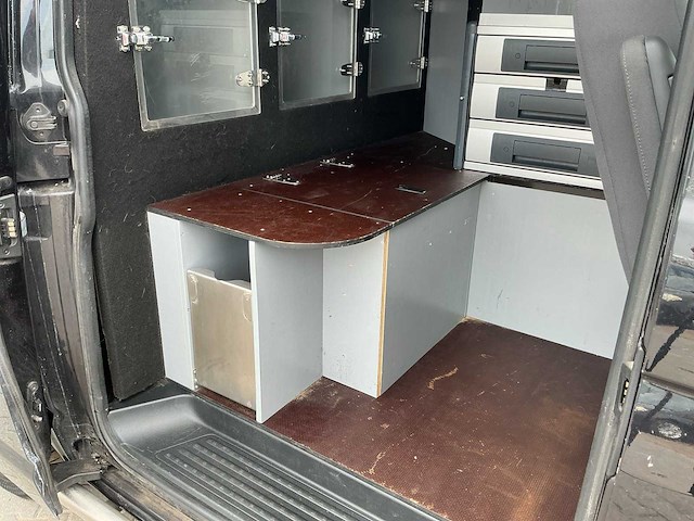 2014 - volkswagen - hondenvervoer - transporter - 2.0 tdi l1h1 com. dc - bedrijfswagen/hondenwagen - afbeelding 18 van  18