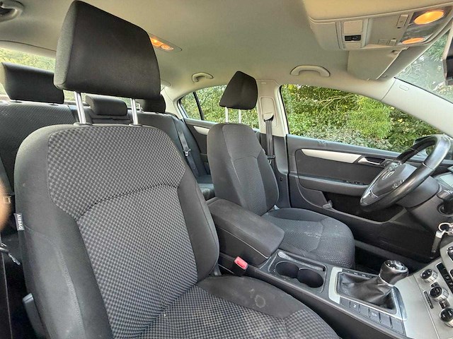 2014 - volkswagen - passat - 1.6 tdi comfl. blm. 7-tkf-89 iaw - afbeelding 11 van  15