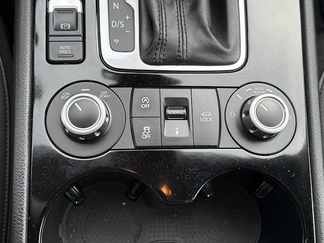 2014 - volkswagen - touareg - 3.0 tdi r-line 5-zns-93 iaw - afbeelding 4 van  23