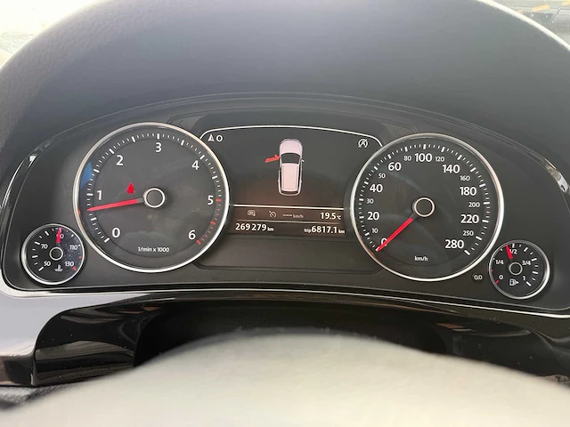 2014 - volkswagen - touareg - 3.0 tdi r-line 5-zns-93 iaw - afbeelding 5 van  23