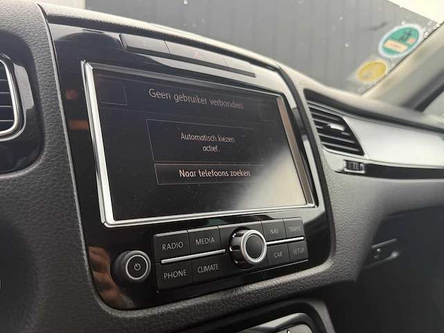 2014 - volkswagen - touareg - 3.0 tdi r-line 5-zns-93 iaw - afbeelding 7 van  23