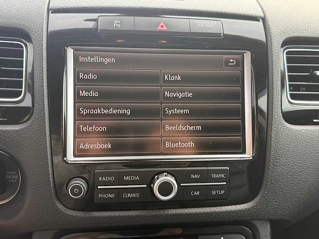 2014 - volkswagen - touareg - 3.0 tdi r-line 5-zns-93 iaw - afbeelding 11 van  23