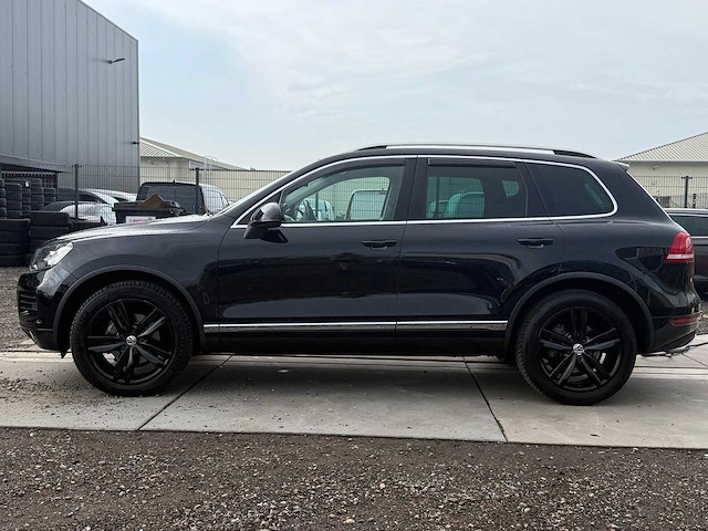 2014 - volkswagen - touareg - 3.0 tdi r-line 5-zns-93 iaw - afbeelding 3 van  23