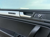 2014 - volkswagen - touareg - 3.0 tdi r-line 5-zns-93 iaw - afbeelding 15 van  23