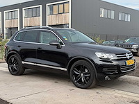 2014 - volkswagen - touareg - 3.0 tdi r-line 5-zns-93 iaw - afbeelding 20 van  23