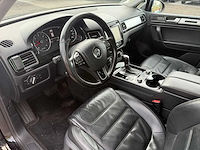 2014 - volkswagen - touareg - 3.0 tdi r-line 5-zns-93 iaw - afbeelding 23 van  23