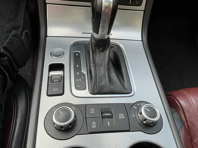 2014 - volkswagen - touareg - v6 diesel - car - afbeelding 12 van  30