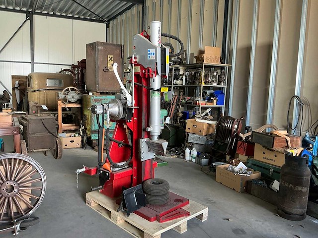 2014 amr vhe 16 dp kloofmachine - afbeelding 1 van  9