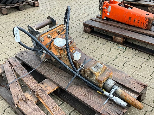 2014 atlas copco sb 152 hydraulische sloophamer - afbeelding 4 van  9