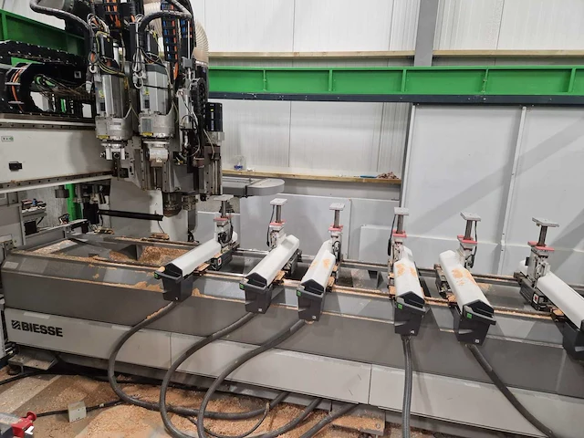 2014 biesse uniline 3200 cnc hout bewerkingcentrum - afbeelding 3 van  31