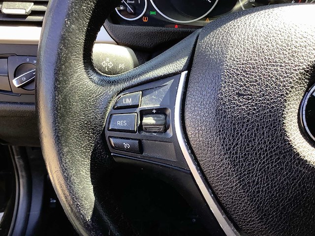 2014 bmw 330d personenauto - afbeelding 18 van  36