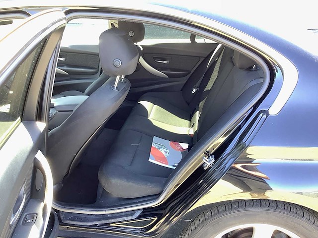 2014 bmw 330d personenauto - afbeelding 24 van  36