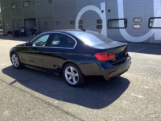 2014 bmw 330d personenauto - afbeelding 23 van  36
