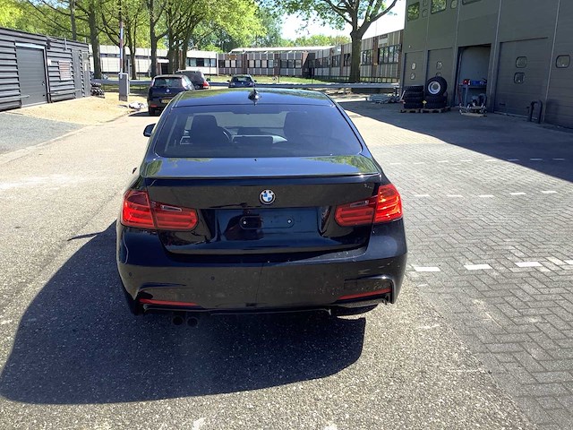 2014 bmw 330d personenauto - afbeelding 31 van  36