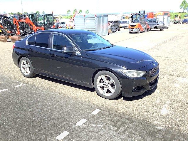 2014 bmw 330d personenauto - afbeelding 34 van  36