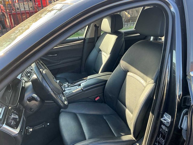 2014 bmw 5-serie touring 520d high luxury ed. personenauto - afbeelding 8 van  52